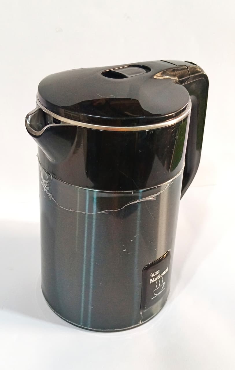 ELECTRIC KETTLE